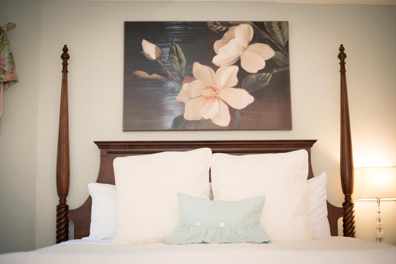 Pinecrest Bed & Breakfast 阿什维尔 外观 照片