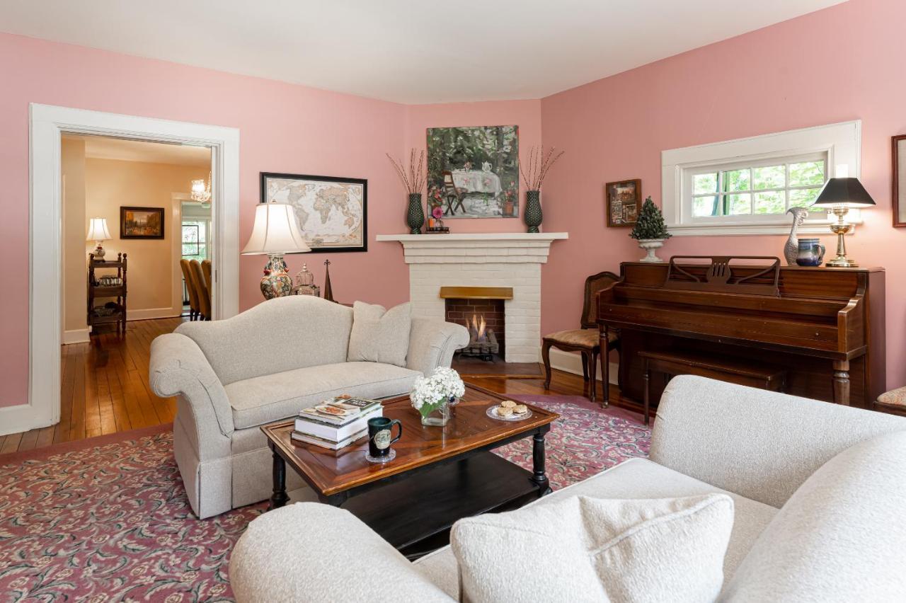 Pinecrest Bed & Breakfast 阿什维尔 外观 照片